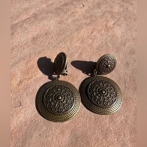 Paparazzi CLIP-ON Vintage looking Earrings